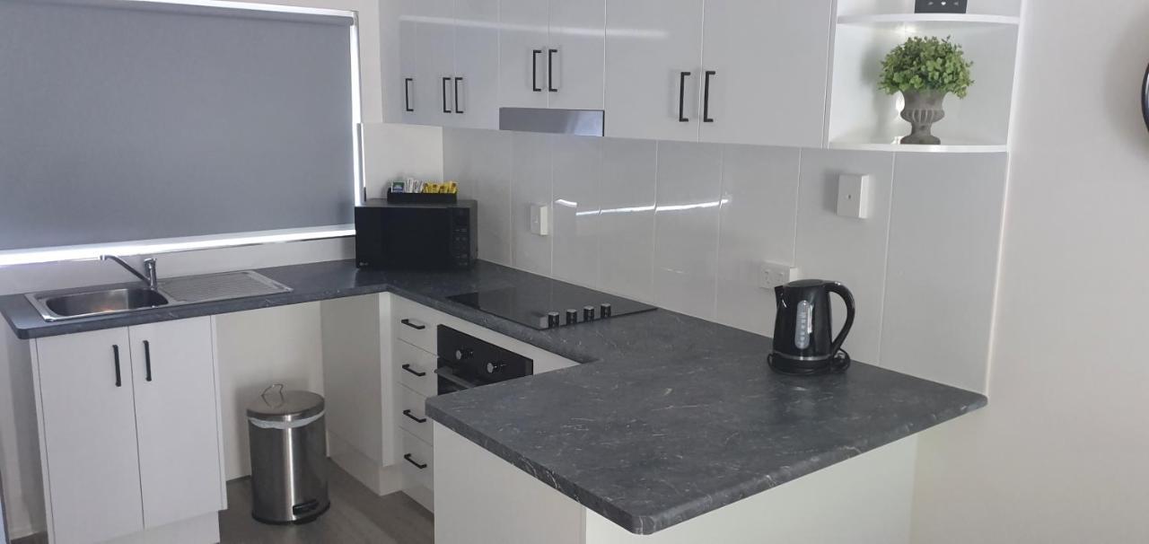 Nikenbah Coast Apartments Formally Bayshores Holiday Apartments מראה חיצוני תמונה