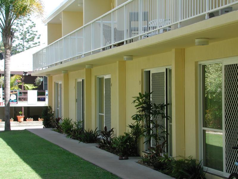 Nikenbah Coast Apartments Formally Bayshores Holiday Apartments מראה חיצוני תמונה