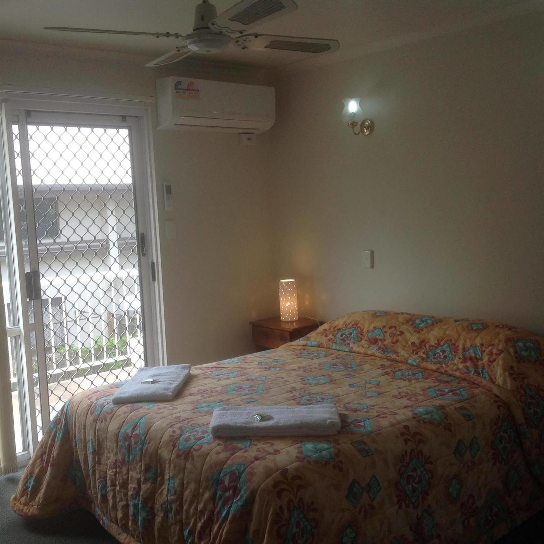 Nikenbah Coast Apartments Formally Bayshores Holiday Apartments מראה חיצוני תמונה