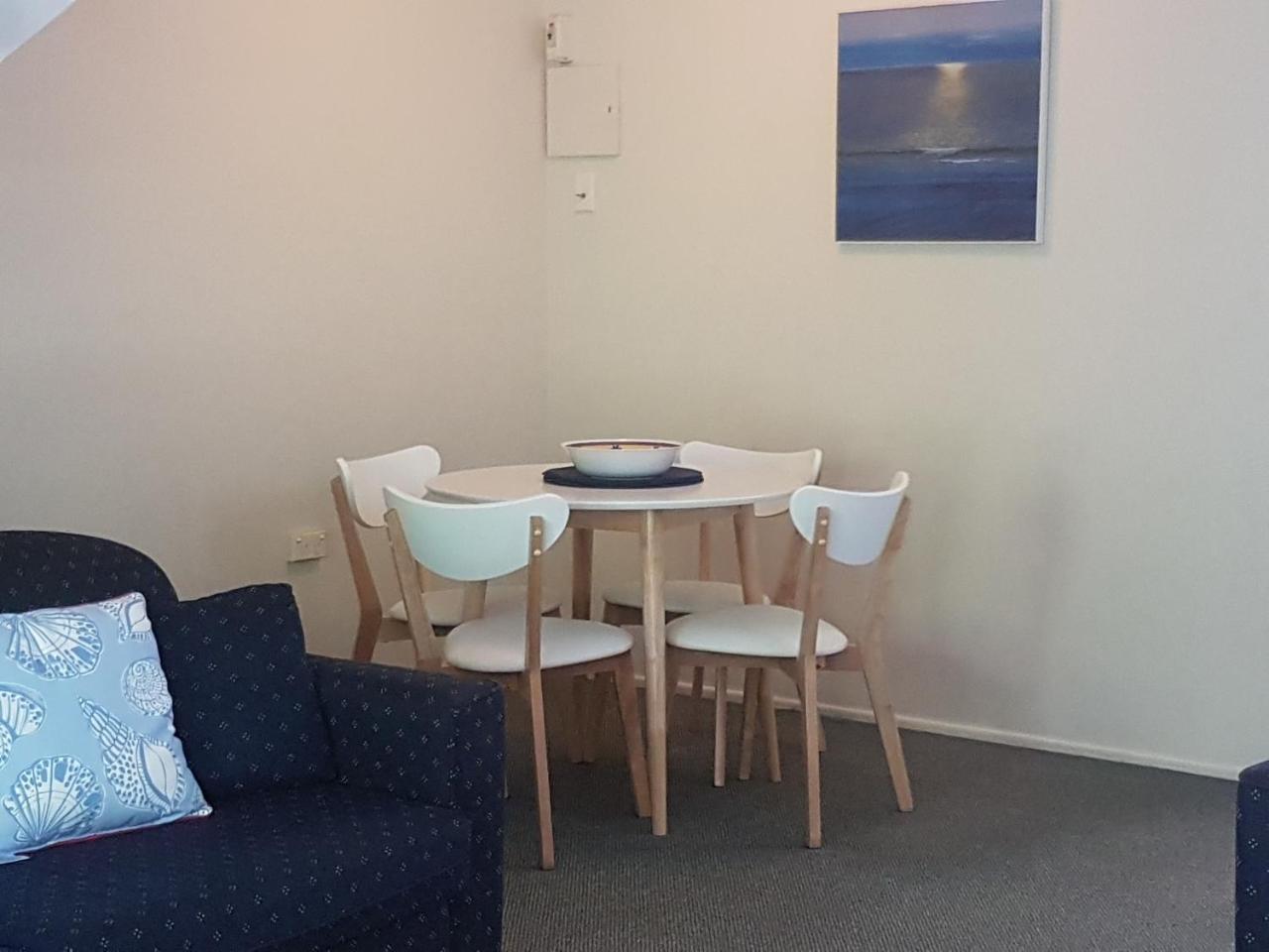 Nikenbah Coast Apartments Formally Bayshores Holiday Apartments מראה חיצוני תמונה